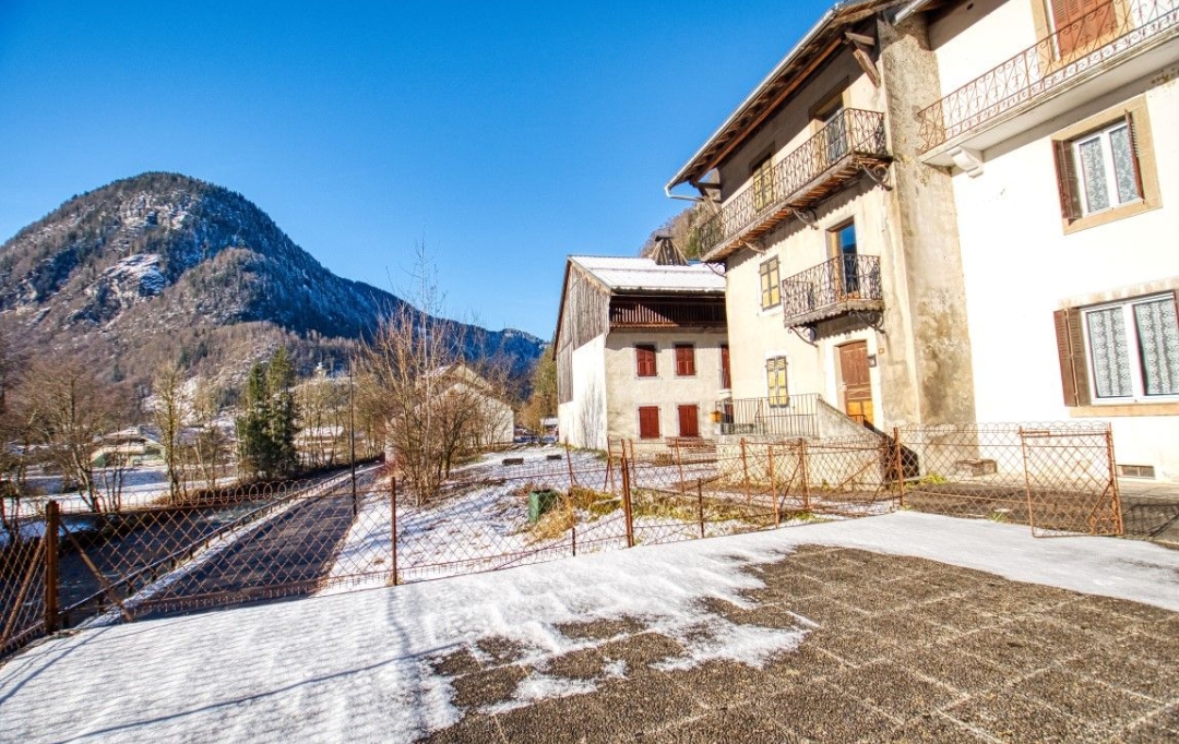 ALP'AGENCE : Maison / Villa | SIXT-FER-A-CHEVAL (74740) | 208 m2 | 435 000 € 